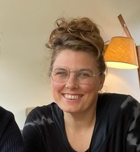 Chloe L. Ireton