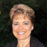 Lisa     Kelly