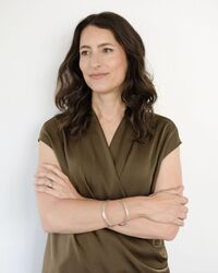 Anna  Woods