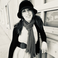 Laura    White