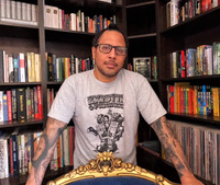 César Santivañez