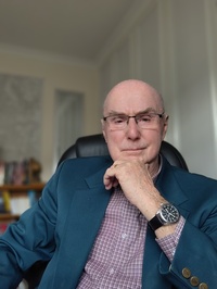 Michael              Parker