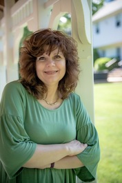 Debora Dennis