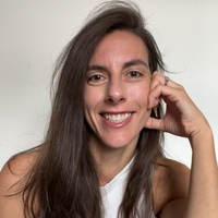 Ana del Álamo