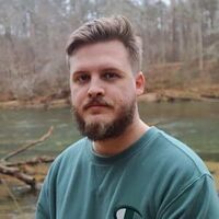 Derek  Gilbert
