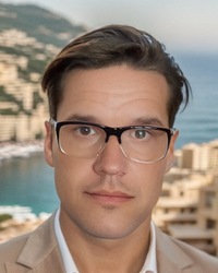 Christopher  Kent
