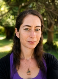 Nurit Weiss Davicioni