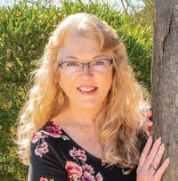 Suzette Howe