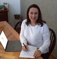 Laura   Morris