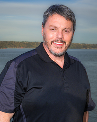 Chris  McKenna