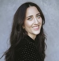 Alice Loxton