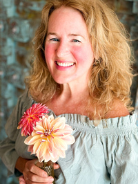 Ava Miles