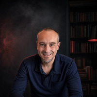 Iain Rob Wright
