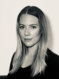 Laura Harnett