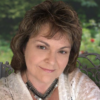 Rhonda Dragomir