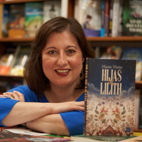 María   Nieto
