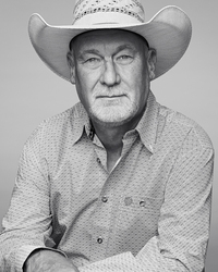 Mark  Hallink