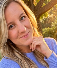 Amy  Riordan