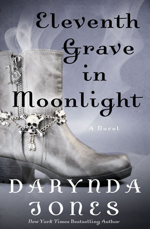 Eleventh Grave in Moonlight (Charley Davidson, #11)