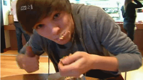 harry-styles-thumbs-up