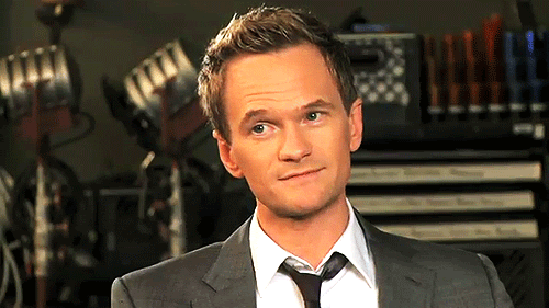photo NeilpatrickHarris-eyebrowraise_zps924af9f6.gif