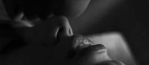 photo lipsgif_zps17d66d66.gif
