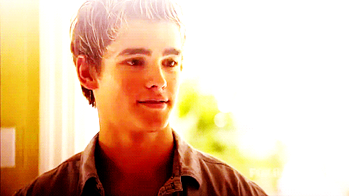  photo tumblr_m6v7jlJz0M1rsei4m.gif
