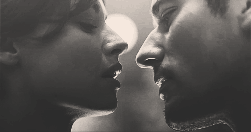  photo tumblr_mnj9ojY6I71srgkg4o1_500_zps676444b8.gif