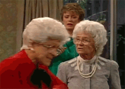 photo tumblr_logjd4xgFM1qd6qqeo4_250.gif