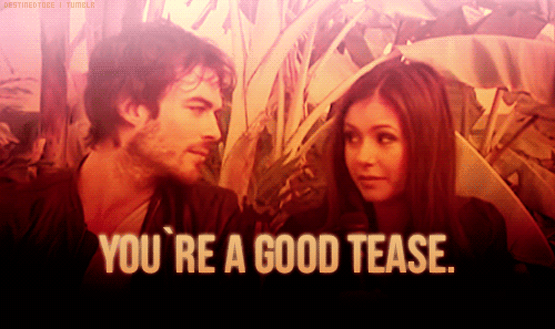photo Ian-Nina-ian-somerhalder-and-nina-dobrev-21623539-500-297.gif