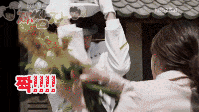  photo tumblr_mdjku1BuWm1rvmjy8_zps89075429.gif