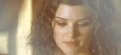  photo tumblr_m83ng1yNhK1rxjcy1o7_r6_500_zps0af11e96.gif