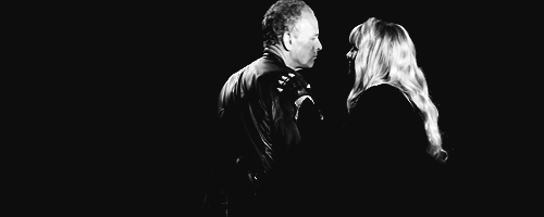  photo tumblr_mp32geEitZ1qck5fxo1_500_zps130a49e3.gif