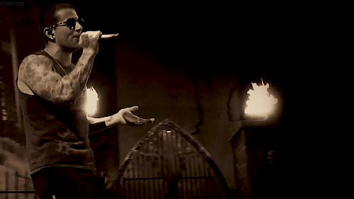  photo tumblr_m2mzwrl9bI1rrajoto1_500_zps083ab32b.gif