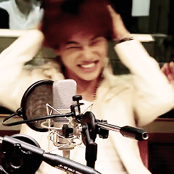 FUNNY GIFS photo: Kai's going crazy kaisgoingcrazylaugh_zps8ebae193.gif