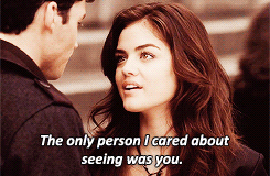  photo -3-ezra-and-aria-32915739-245-160.gif