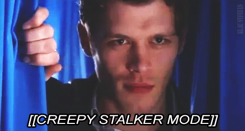  photo creepy-stalker-mode-klaus-34134769-480-258.gif