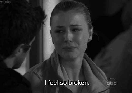 photo broken-heart-daniel-emily-love-Favimcom-947070_zps0aff1e90.gif