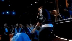 Lupita-Nyongo-Dancing-Pharrell-2014-Oscars-happy