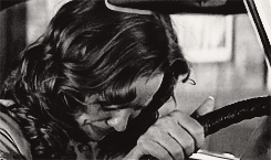 photo Girlcrying2_zps6129180d.gif