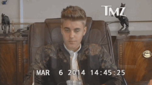 photo the-justin-bieber-winkgifpagespeedcewer-nj28wE.gif