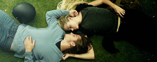  photo tumblr_n6rglwBrl01qas96io1_500_zps3406aa0b.gif