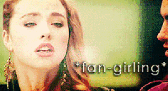 gif, animated gif, glitch, glitch gif, fan-girling, comment response