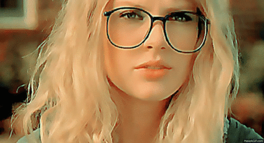  photo 46085-taylor-swift-sorry-gif-QdHo_zpscf6cw8kr.gif