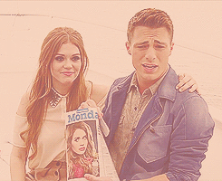  photo Colton-Haynes-Holland-Roden-colton-haynes-31865878-245-200_zpstfkhnhba.gif