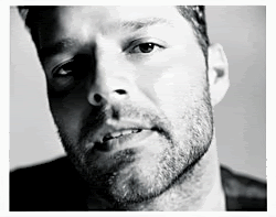 ricky martin photo: ricky martin rickymartin-1.gif