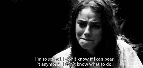  photo Effy-Scared-Crying-On-Skins-Reaction-GIf.gif