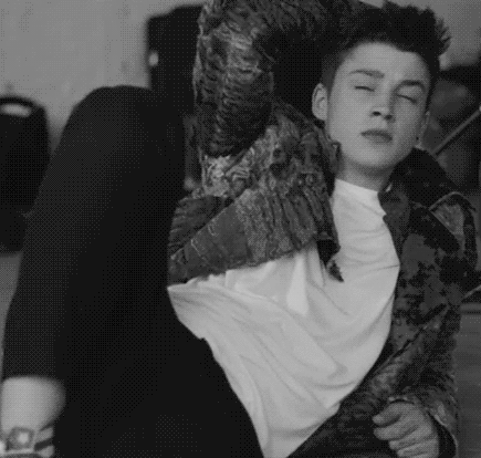  photo tumblr_mqmq86x7NP1qgfk6po1_500_zpso9zfwurw.gif