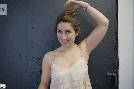 amelia-reveal-wavy-hair-man-repeller