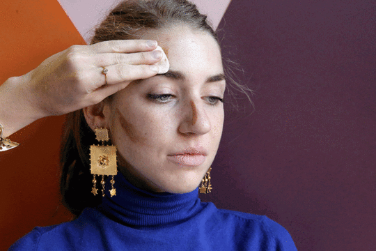 blend-forehead-estee-lauder-man-repeller-contouring-loop